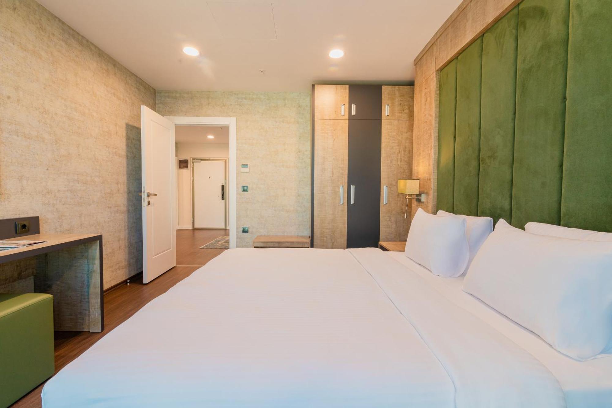 Sabirlar City Suites Hotel ทรับซอน ภายนอก รูปภาพ